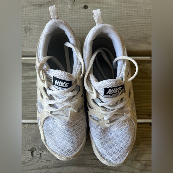 Adidas Free Run 2.0, Youth 4.5 - Picture 2 of 6